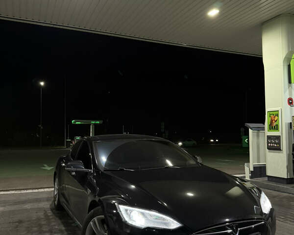 Черный Тесла Модель С, объемом двигателя 0 л и пробегом 127 тыс. км за 14200 $, фото 1 на Automoto.ua