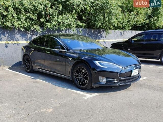 Черный Тесла Модель С, объемом двигателя 0 л и пробегом 149 тыс. км за 14000 $, фото 1 на Automoto.ua