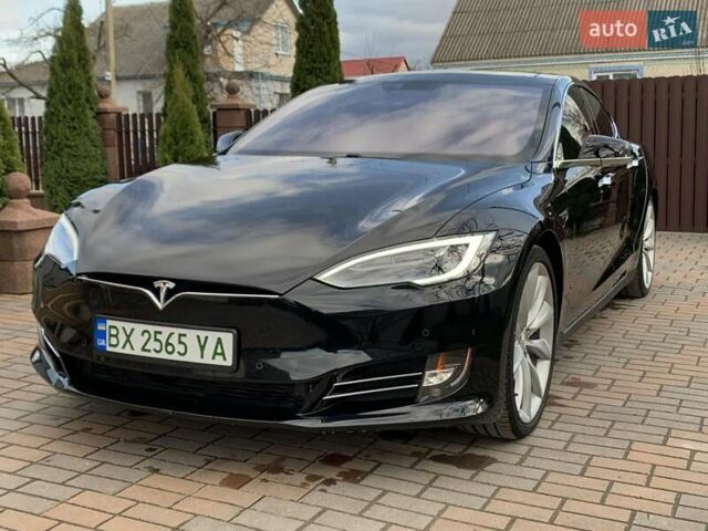 Черный Тесла Модель С, объемом двигателя 0 л и пробегом 350 тыс. км за 12500 $, фото 1 на Automoto.ua