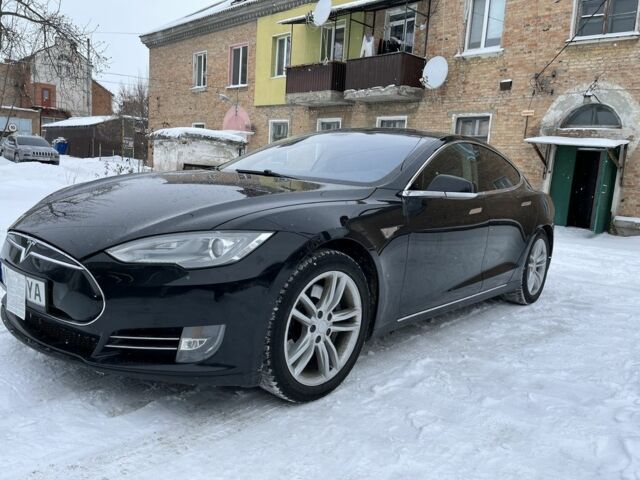 Черный Тесла Модель С, объемом двигателя 0 л и пробегом 210 тыс. км за 12700 $, фото 1 на Automoto.ua