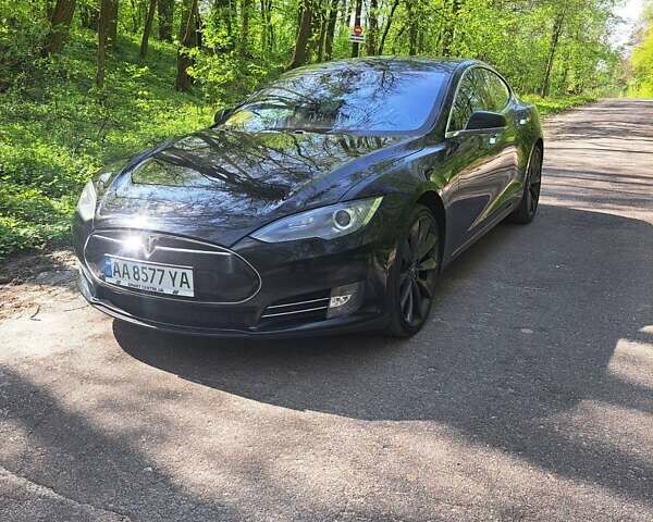 Черный Тесла Модель С, объемом двигателя 0 л и пробегом 152 тыс. км за 18499 $, фото 1 на Automoto.ua