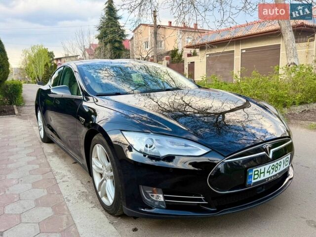 Черный Тесла Модель С, объемом двигателя 0 л и пробегом 193 тыс. км за 15300 $, фото 1 на Automoto.ua