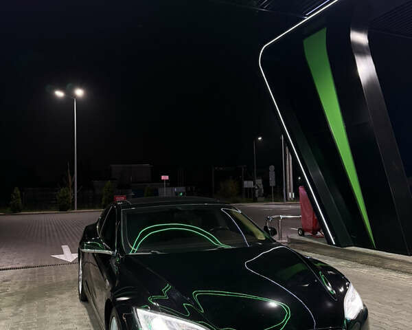 Чорний Тесла Модель С, об'ємом двигуна 0 л та пробігом 127 тис. км за 12000 $, фото 1 на Automoto.ua