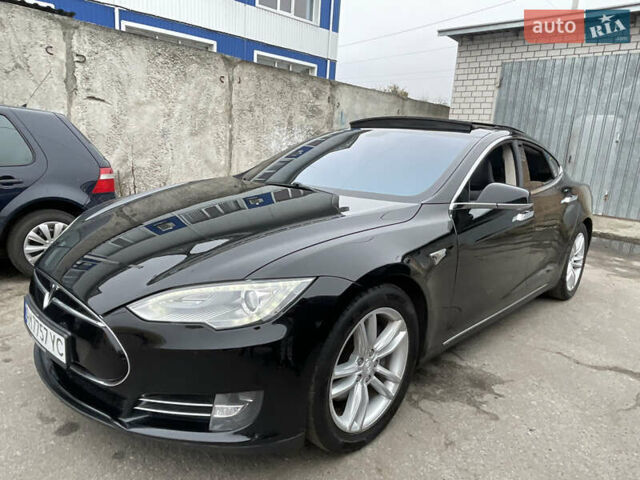 Черный Тесла Модель С, объемом двигателя 0 л и пробегом 210 тыс. км за 12900 $, фото 1 на Automoto.ua