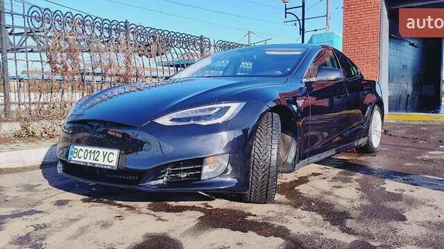 Черный Тесла Модель С, объемом двигателя 0 л и пробегом 104 тыс. км за 22000 $, фото 1 на Automoto.ua