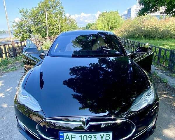 Черный Тесла Модель С, объемом двигателя 0 л и пробегом 96 тыс. км за 17800 $, фото 1 на Automoto.ua