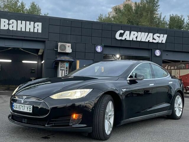 Черный Тесла Модель С, объемом двигателя 0 л и пробегом 150 тыс. км за 15550 $, фото 1 на Automoto.ua