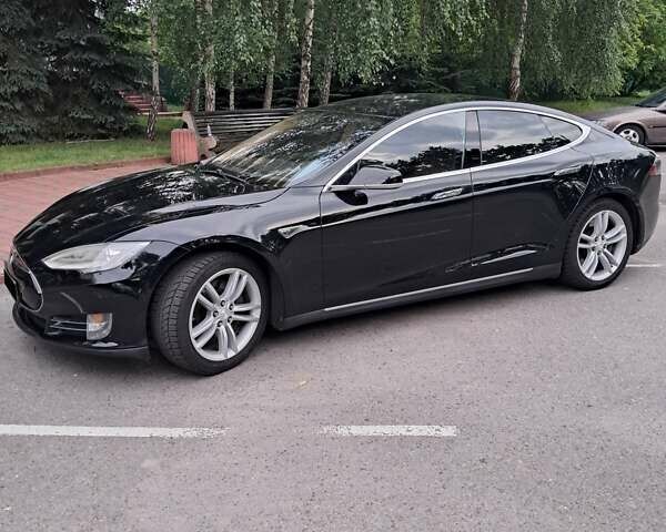 Черный Тесла Модель С, объемом двигателя 0 л и пробегом 279 тыс. км за 14300 $, фото 1 на Automoto.ua