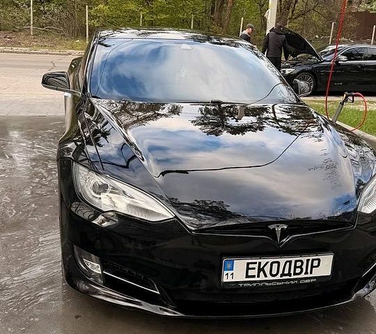 Чорний Тесла Модель С, об'ємом двигуна 0 л та пробігом 325 тис. км за 17000 $, фото 1 на Automoto.ua