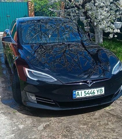 Черный Тесла Модель С, объемом двигателя 0 л и пробегом 210 тыс. км за 12999 $, фото 1 на Automoto.ua