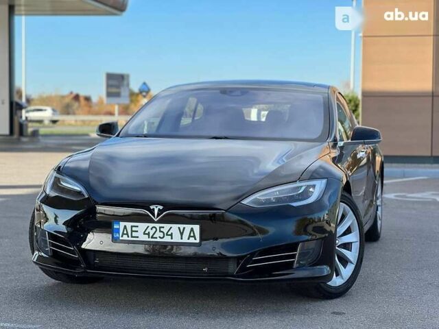 Черный Тесла Модель С, объемом двигателя 0 л и пробегом 129 тыс. км за 17900 $, фото 1 на Automoto.ua