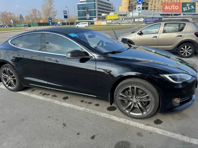 Черный Тесла Модель С, объемом двигателя 0 л и пробегом 203 тыс. км за 16900 $, фото 1 на Automoto.ua