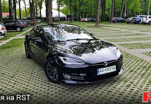 Чорний Тесла Модель С, об'ємом двигуна 0.42 л та пробігом 199 тис. км за 15799 $, фото 1 на Automoto.ua