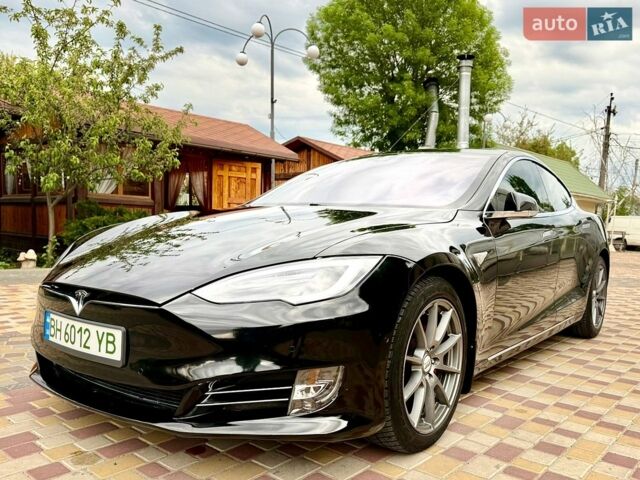 Черный Тесла Модель С, объемом двигателя 0 л и пробегом 101 тыс. км за 21500 $, фото 1 на Automoto.ua