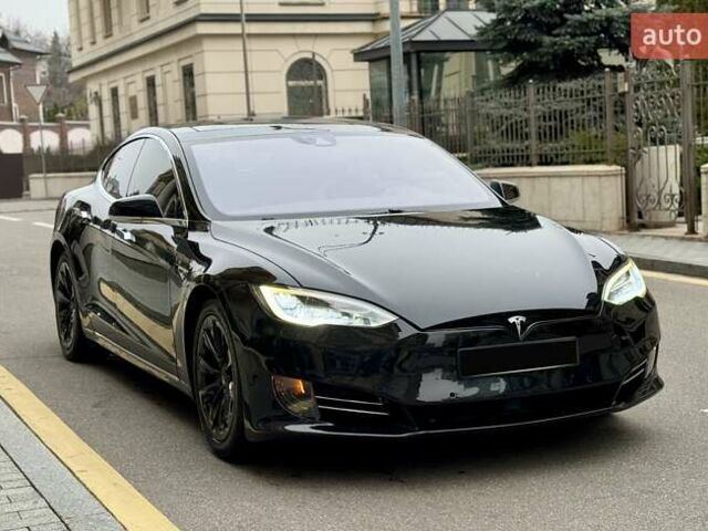 Черный Тесла Модель С, объемом двигателя 0 л и пробегом 155 тыс. км за 23500 $, фото 1 на Automoto.ua