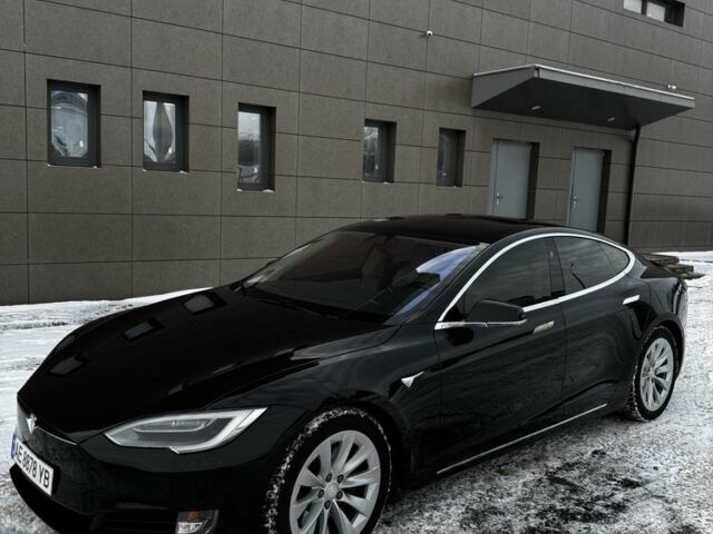 Чорний Тесла Модель С, об'ємом двигуна 0 л та пробігом 192 тис. км за 367 $, фото 1 на Automoto.ua