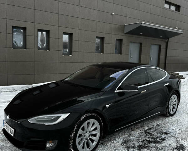 Чорний Тесла Модель С, об'ємом двигуна 0 л та пробігом 193 тис. км за 15900 $, фото 1 на Automoto.ua