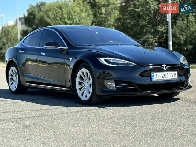 Черный Тесла Модель С, объемом двигателя 0 л и пробегом 165 тыс. км за 21500 $, фото 1 на Automoto.ua