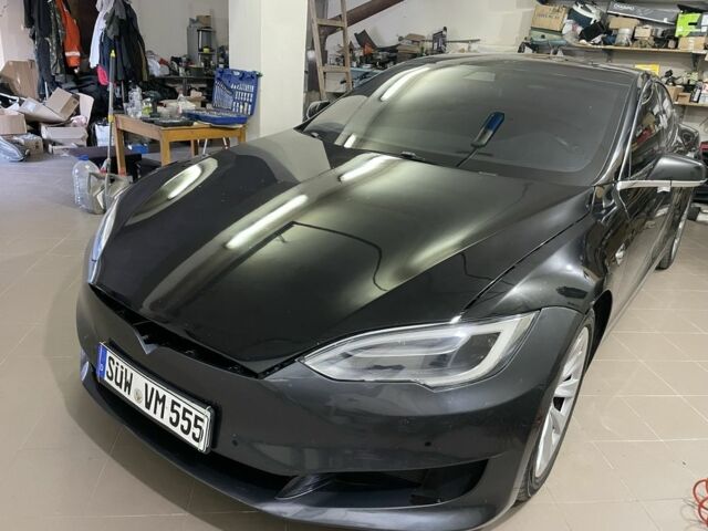 Чорний Тесла Модель С, об'ємом двигуна 0 л та пробігом 157 тис. км за 14688 $, фото 1 на Automoto.ua