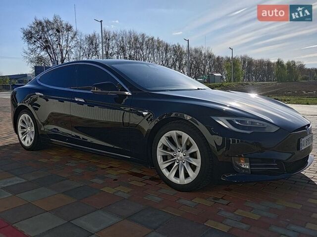 Черный Тесла Модель С, объемом двигателя 0 л и пробегом 114 тыс. км за 15500 $, фото 1 на Automoto.ua