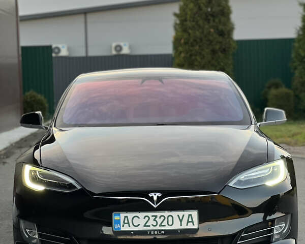 Черный Тесла Модель С, объемом двигателя 0 л и пробегом 165 тыс. км за 16900 $, фото 1 на Automoto.ua