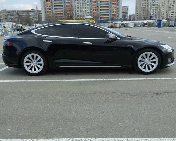 Черный Тесла Модель С, объемом двигателя 0 л и пробегом 56 тыс. км за 17500 $, фото 1 на Automoto.ua