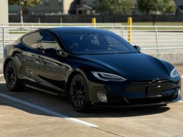 Чорний Тесла Модель С, об'ємом двигуна 0 л та пробігом 57 тис. км за 5600 $, фото 1 на Automoto.ua