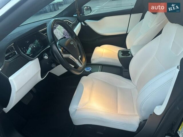 Чорний Тесла Модель С, об'ємом двигуна 0 л та пробігом 80 тис. км за 20999 $, фото 1 на Automoto.ua