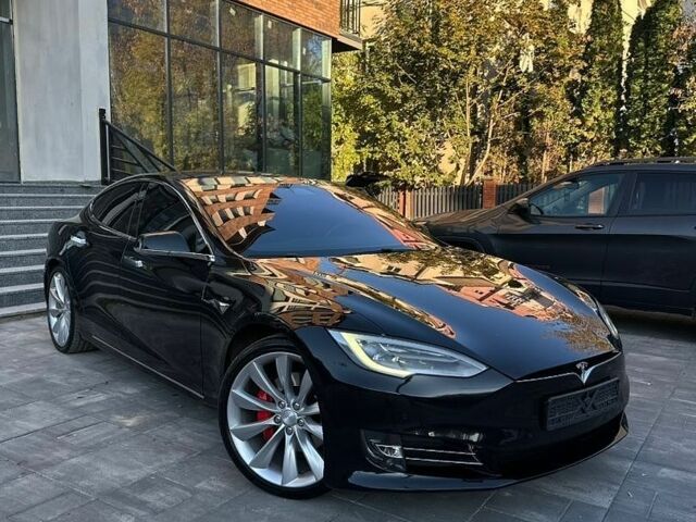 Черный Тесла Модель С, объемом двигателя 0 л и пробегом 154 тыс. км за 20500 $, фото 1 на Automoto.ua