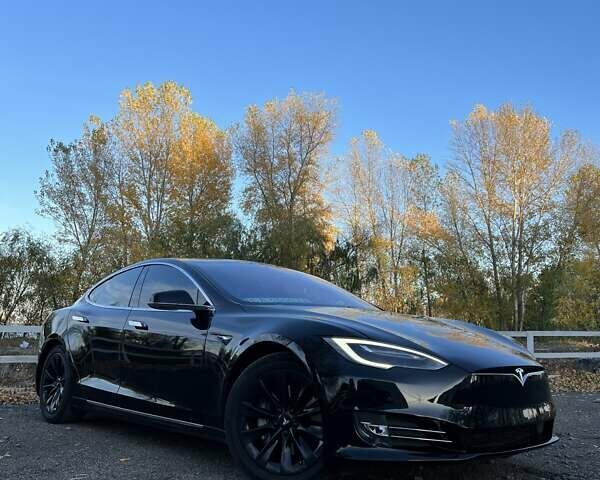 Чорний Тесла Модель С, об'ємом двигуна 0 л та пробігом 105 тис. км за 29000 $, фото 1 на Automoto.ua