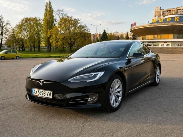 Черный Тесла Модель С, объемом двигателя 0 л и пробегом 71 тыс. км за 27000 $, фото 1 на Automoto.ua