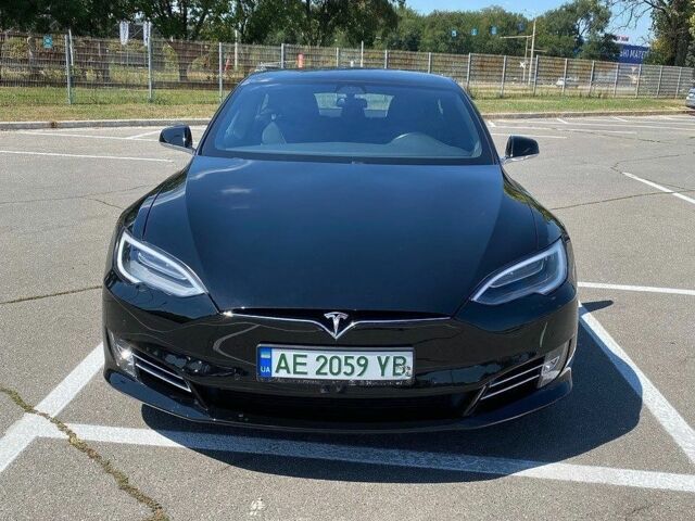 Черный Тесла Модель С, объемом двигателя 0 л и пробегом 114 тыс. км за 19900 $, фото 1 на Automoto.ua