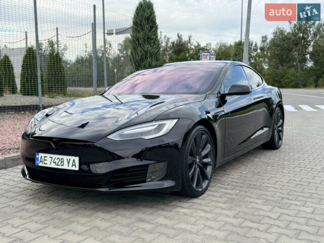 Черный Тесла Модель С, объемом двигателя 0 л и пробегом 90 тыс. км за 22900 $, фото 1 на Automoto.ua