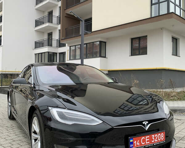 Черный Тесла Модель С, объемом двигателя 0 л и пробегом 193 тыс. км за 23300 $, фото 1 на Automoto.ua
