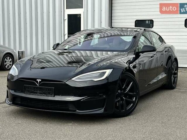 Черный Тесла Модель С, объемом двигателя 0 л и пробегом 42 тыс. км за 67777 $, фото 1 на Automoto.ua