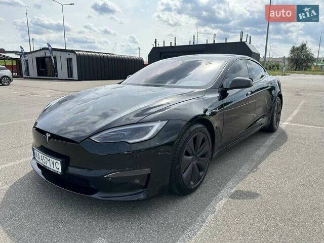 Черный Тесла Модель С, объемом двигателя 0 л и пробегом 117 тыс. км за 35000 $, фото 1 на Automoto.ua