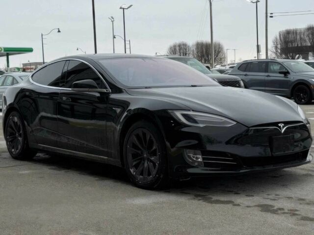 Черный Тесла Модель С, объемом двигателя 0 л и пробегом 14 тыс. км за 12500 $, фото 1 на Automoto.ua