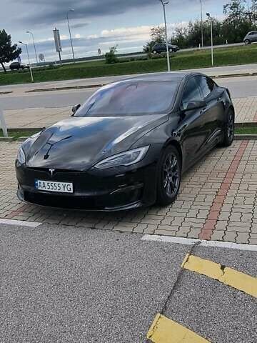 Черный Тесла Модель С, объемом двигателя 0 л и пробегом 10 тыс. км за 55555 $, фото 1 на Automoto.ua