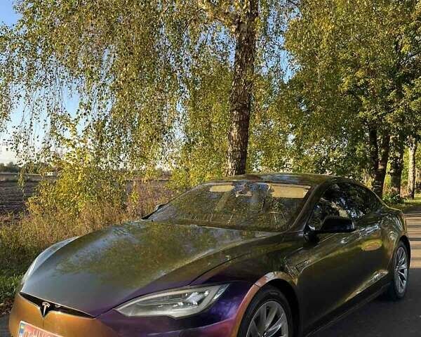 Фиолетовый Тесла Модель С, объемом двигателя 0 л и пробегом 210 тыс. км за 19700 $, фото 1 на Automoto.ua