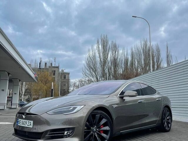 Коричневий Тесла Модель С, об'ємом двигуна 0 л та пробігом 155 тис. км за 17500 $, фото 1 на Automoto.ua