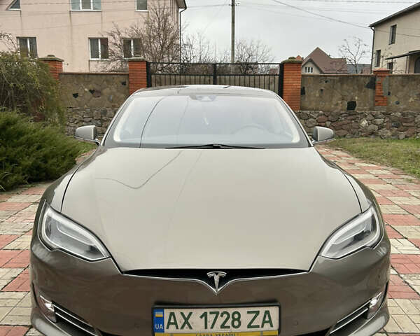 Коричневый Тесла Модель С, объемом двигателя 0 л и пробегом 112 тыс. км за 21500 $, фото 1 на Automoto.ua