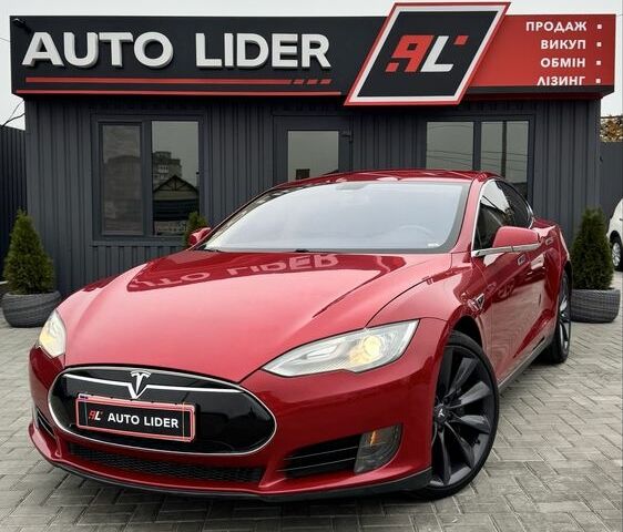 Червоний Тесла Модель С, об'ємом двигуна 0 л та пробігом 68 тис. км за 12900 $, фото 1 на Automoto.ua