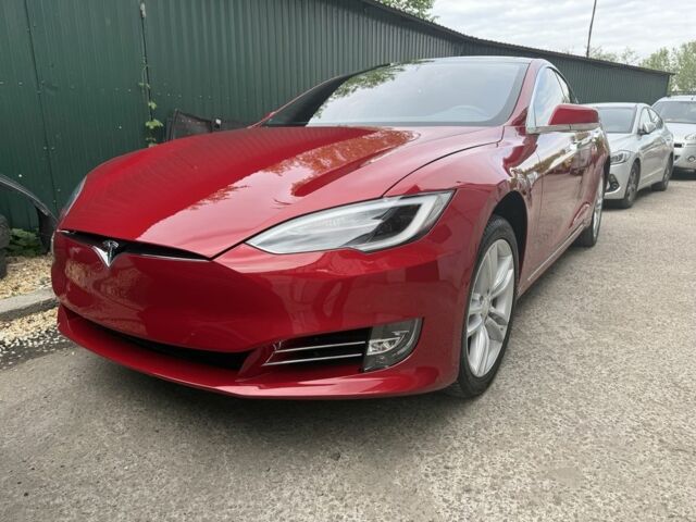Червоний Тесла Модель С, об'ємом двигуна 0 л та пробігом 90 тис. км за 25343 $, фото 1 на Automoto.ua