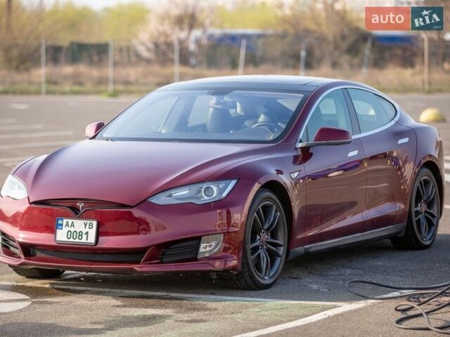 Червоний Тесла Модель С, об'ємом двигуна 0 л та пробігом 148 тис. км за 15275 $, фото 1 на Automoto.ua