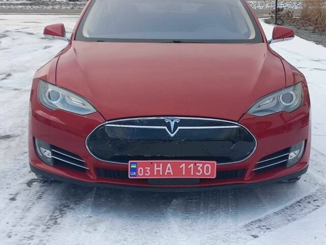 Красный Тесла Модель С, объемом двигателя 0 л и пробегом 200 тыс. км за 10999 $, фото 1 на Automoto.ua