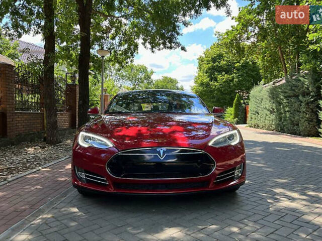 Червоний Тесла Модель С, об'ємом двигуна 0 л та пробігом 74 тис. км за 17500 $, фото 1 на Automoto.ua