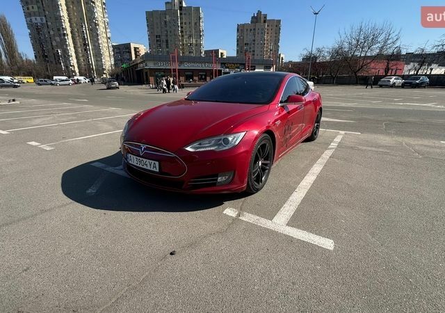 Червоний Тесла Модель С, об'ємом двигуна 0 л та пробігом 229 тис. км за 14499 $, фото 1 на Automoto.ua