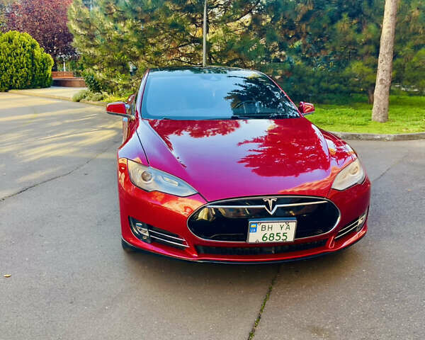 Червоний Тесла Модель С, об'ємом двигуна 0 л та пробігом 80 тис. км за 12800 $, фото 1 на Automoto.ua