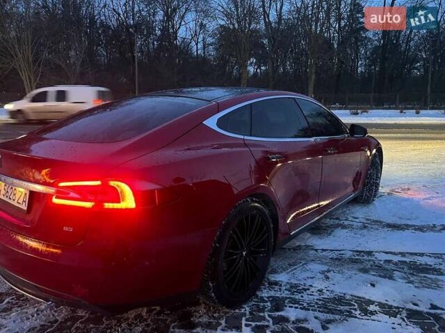 Красный Тесла Модель С, объемом двигателя 0 л и пробегом 208 тыс. км за 13800 $, фото 1 на Automoto.ua