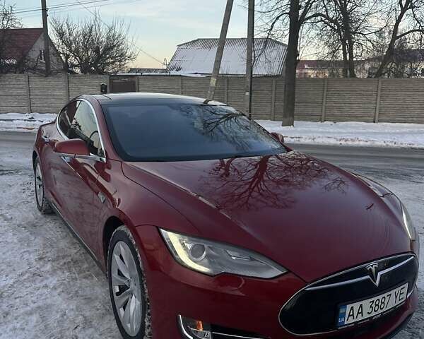 Червоний Тесла Модель С, об'ємом двигуна 0 л та пробігом 165 тис. км за 14990 $, фото 1 на Automoto.ua
